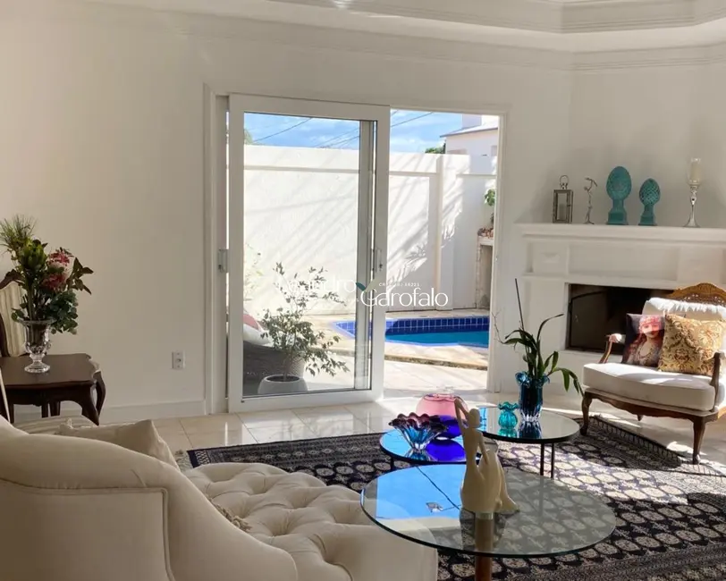 Casa com 4 quartos à venda, 358m2 em Montese, Resende - RJ - imagem 6 Foto 6 de Casa com 4 quartos à venda, 358m2 em Montese, Resende - RJ