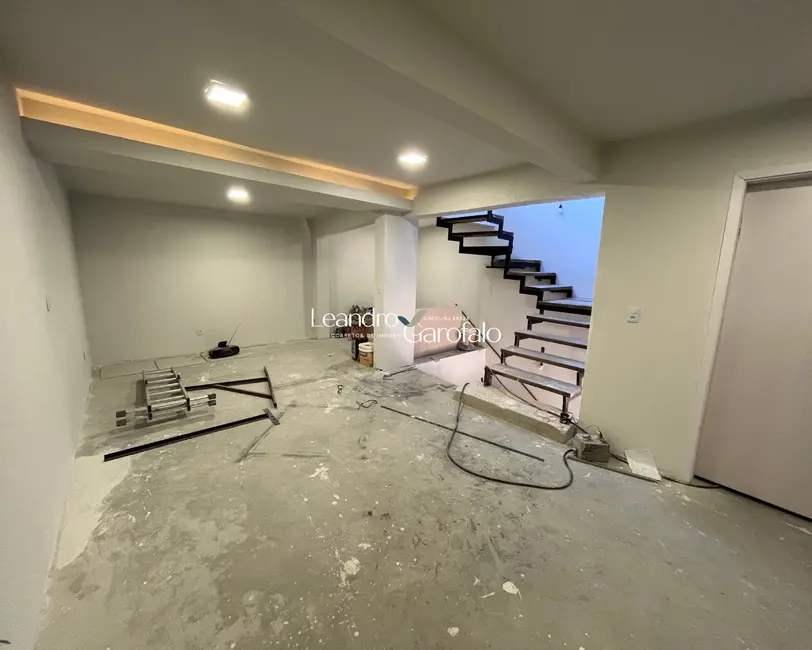 Casa com 3 quartos à venda, 200m2 em Parque Ipiranga II, Resende - RJ - imagem 4 Foto 4 de Casa com 3 quartos à venda, 200m2 em Parque Ipiranga II, Resende - RJ