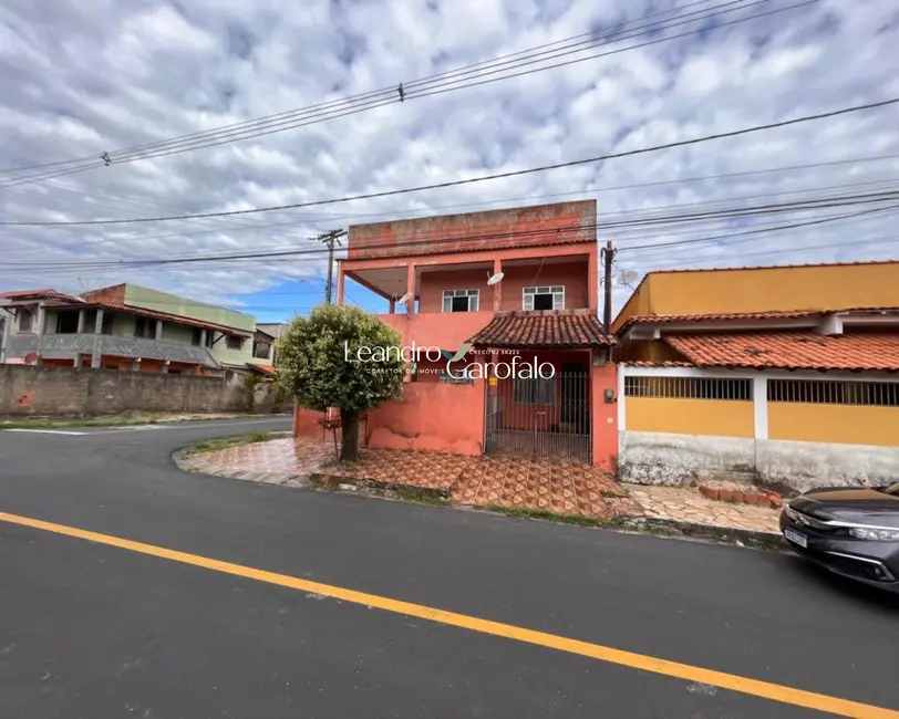 Foto 2 de Casa com 4 quartos à venda, 200m2 em Itatiaia - RJ