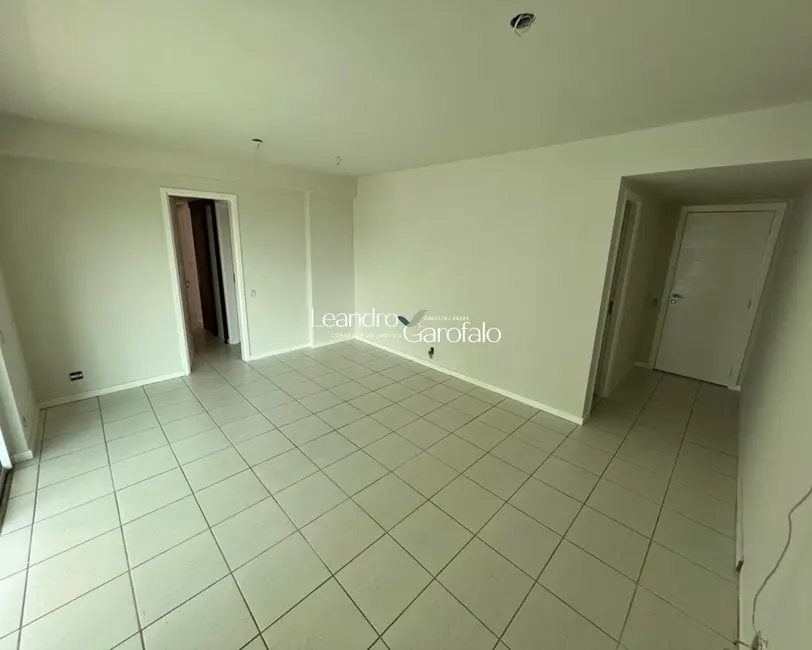 Foto 2 de Apartamento com 3 quartos à venda, 116m2 em Comercial, Resende - RJ