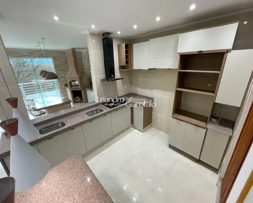 Casa de Condomínio com 3 quartos à venda, 210m2 em Resende - RJ - imagem 5 Foto 5 de Casa de Condomínio com 3 quartos à venda, 210m2 em Resende - RJ