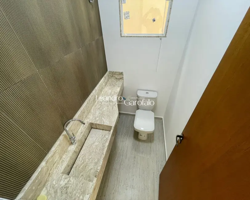 Casa com 3 quartos à venda, 182m2 em Mirante das Agulhas, Resende - RJ - imagem 5 Foto 5 de Casa com 3 quartos à venda, 182m2 em Mirante das Agulhas, Resende - RJ