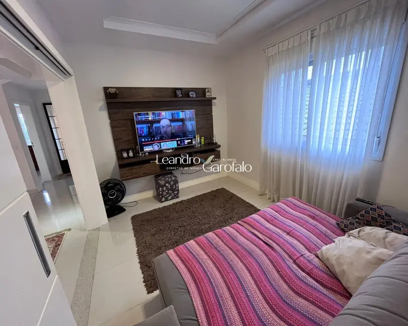 Foto 7 de Casa com 3 quartos à venda, 294m2 em Resende - RJ