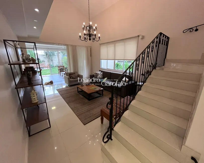 Foto 3 de Casa com 3 quartos à venda, 294m2 em Resende - RJ