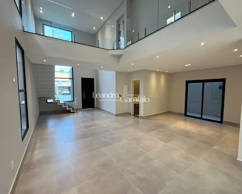 Casa de Condomínio com 3 quartos à venda, 230m2 em Resende - RJ - imagem 9 Foto 9 de Casa de Condomínio com 3 quartos à venda, 230m2 em Resende - RJ