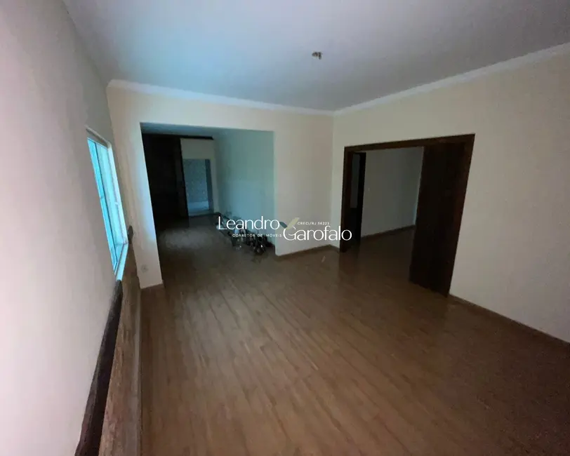 Casa com 3 quartos à venda, 230m2 em Vila Julieta, Resende - RJ - imagem 4 Foto 4 de Casa com 3 quartos à venda, 230m2 em Vila Julieta, Resende - RJ