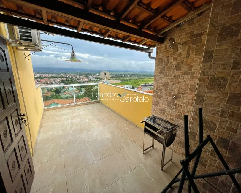 Casa com 4 quartos à venda, 165m2 em Mirante das Agulhas, Resende - RJ - imagem 4 Foto 4 de Casa com 4 quartos à venda, 165m2 em Mirante das Agulhas, Resende - RJ