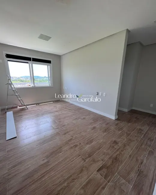 Casa com 4 quartos à venda, 290m2 em Resende - RJ - imagem 8 Foto 8 de Casa com 4 quartos à venda, 290m2 em Resende - RJ