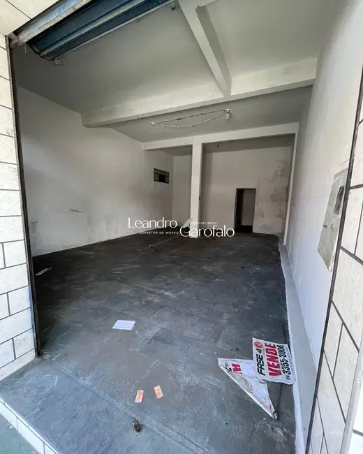 Loja à venda e para alugar, 104m2 em Liberdade, Resende - RJ - imagem 5 Foto 5 de Loja à venda e para alugar, 104m2 em Liberdade, Resende - RJ