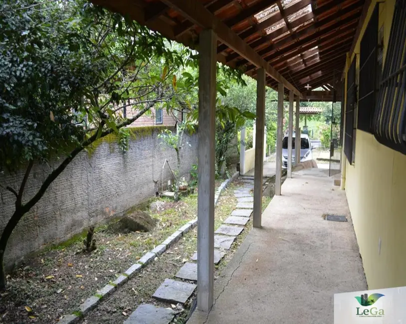 Foto 4 de Casa com 6 quartos à venda, 205m2 em Itatiaia - RJ