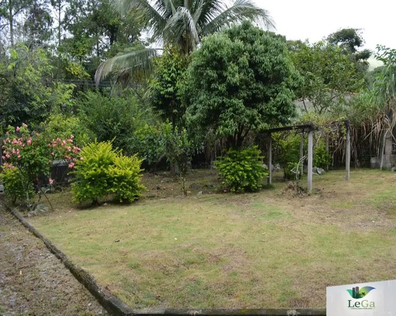 Foto 2 de Casa com 6 quartos à venda, 205m2 em Itatiaia - RJ
