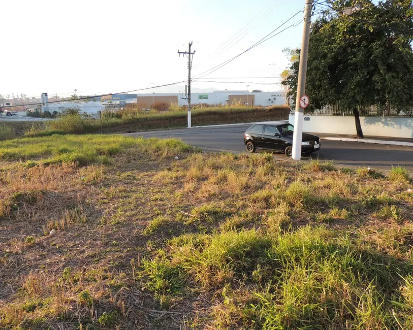 Terreno / Lote à venda, 2250m2 em Morada do Castelo, Resende - RJ - imagem 3 Foto 3 de Terreno / Lote à venda, 2250m2 em Morada do Castelo, Resende - RJ