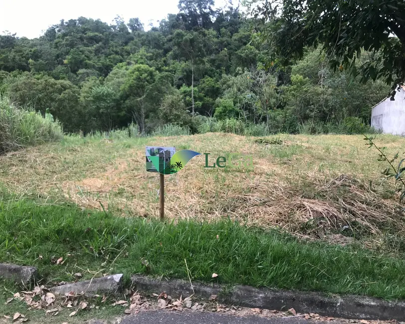 Foto 1 de Terreno / Lote à venda, 900m2 em Itatiaia - RJ