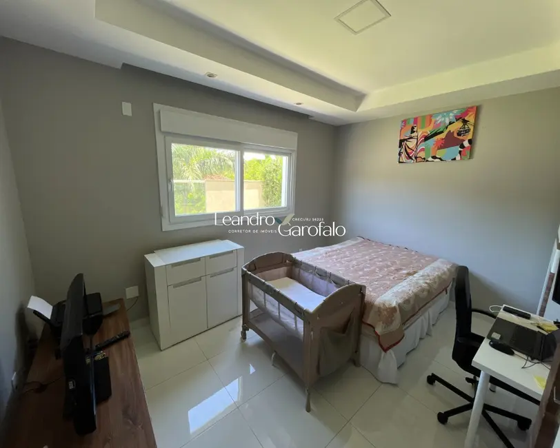 Casa com 5 quartos à venda, 440m2 em Casa da Lua, Resende - RJ - imagem 5 Foto 5 de Casa com 5 quartos à venda, 440m2 em Casa da Lua, Resende - RJ