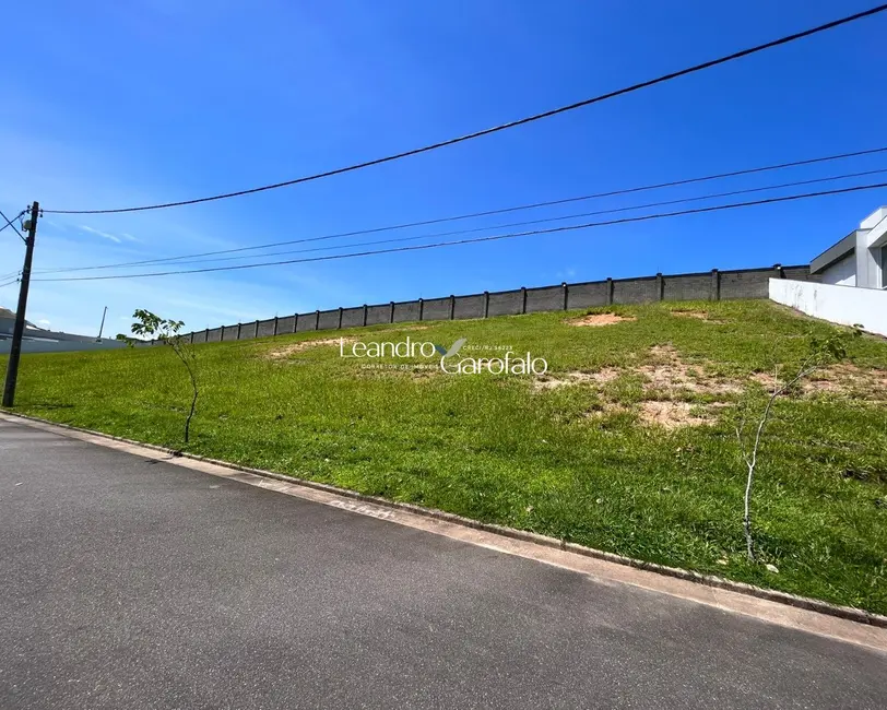 Foto 1 de Terreno / Lote à venda, 364m2 em Resende - RJ