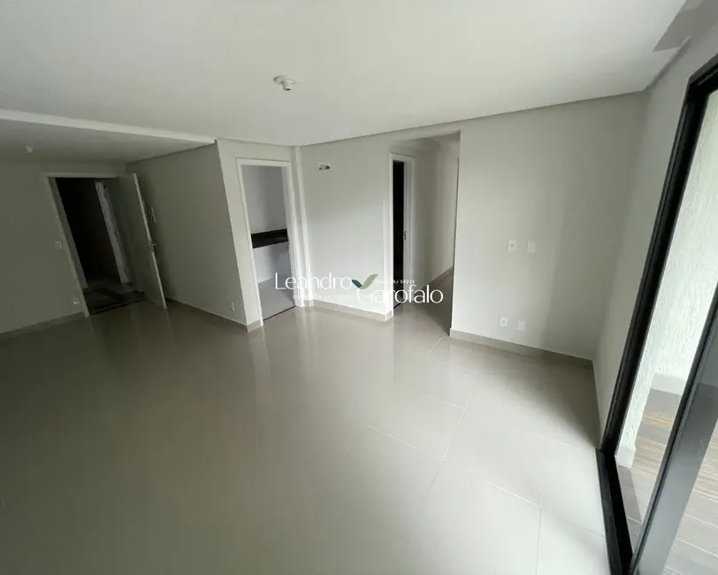 Apartamento com 2 quartos à venda, 92m2 em Barbosa Lima, Resende - RJ - imagem 3 Foto 3 de Apartamento com 2 quartos à venda, 92m2 em Barbosa Lima, Resende - RJ