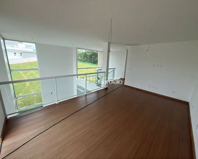 Casa com 4 quartos à venda e para alugar, 240m2 em Resende - RJ - imagem 9 Foto 9 de Casa com 4 quartos à venda e para alugar, 240m2 em Resende - RJ