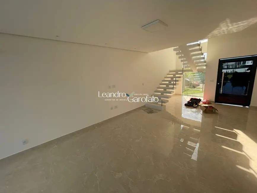 Casa com 5 quartos à venda, 260m2 em Resende - RJ - imagem 7 Foto 7 de Casa com 5 quartos à venda, 260m2 em Resende - RJ