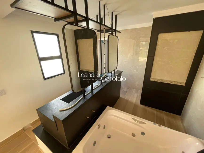 Casa com 5 quartos à venda, 260m2 em Resende - RJ - imagem 9 Foto 9 de Casa com 5 quartos à venda, 260m2 em Resende - RJ