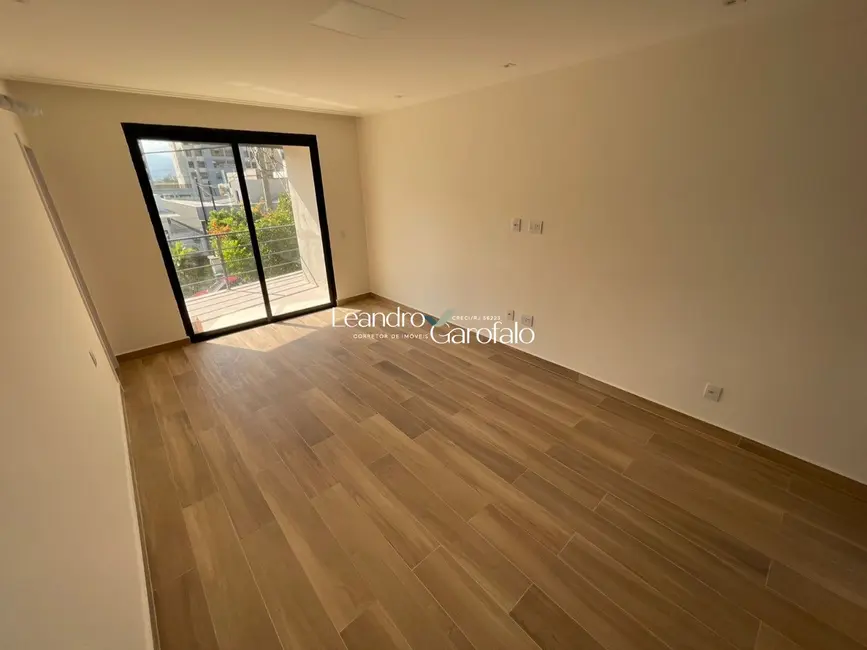 Casa com 5 quartos à venda, 260m2 em Resende - RJ - imagem 8 Foto 8 de Casa com 5 quartos à venda, 260m2 em Resende - RJ