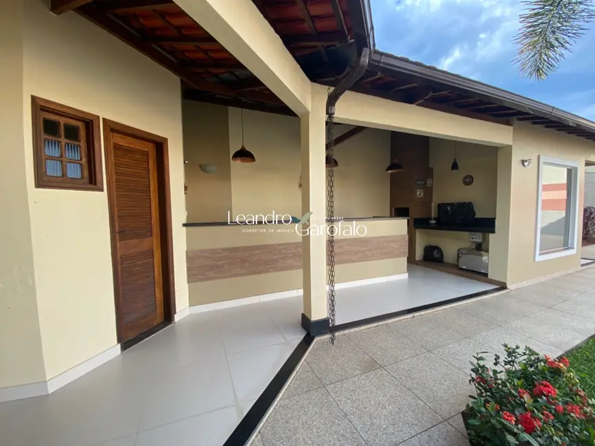 Casa com 6 quartos à venda, 350m2 em Morada da Colina, Resende - RJ - imagem 3 Foto 3 de Casa com 6 quartos à venda, 350m2 em Morada da Colina, Resende - RJ