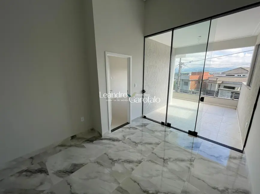 Casa com 3 quartos à venda, 150m2 em Parque Ipiranga II, Resende - RJ - imagem 3 Foto 3 de Casa com 3 quartos à venda, 150m2 em Parque Ipiranga II, Resende - RJ