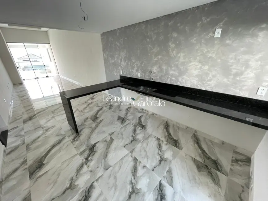 Casa com 3 quartos à venda, 150m2 em Parque Ipiranga II, Resende - RJ - imagem 5 Foto 5 de Casa com 3 quartos à venda, 150m2 em Parque Ipiranga II, Resende - RJ