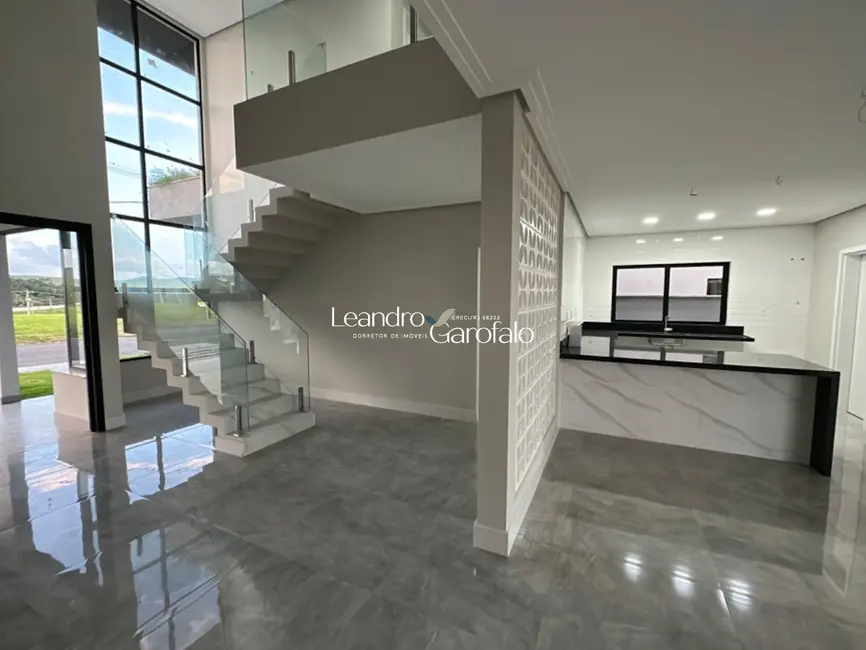 Casa de Condomínio com 4 quartos à venda, 273m2 em Resende - RJ - imagem 4 Foto 4 de Casa de Condomínio com 4 quartos à venda, 273m2 em Resende - RJ