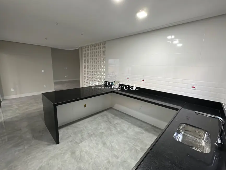 Casa de Condomínio com 4 quartos à venda, 273m2 em Resende - RJ - imagem 7 Foto 7 de Casa de Condomínio com 4 quartos à venda, 273m2 em Resende - RJ