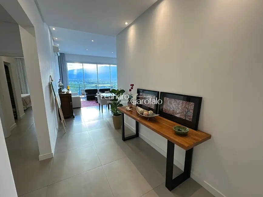 Casa de Condomínio com 4 quartos à venda, 342m2 em Resende - RJ - imagem 8 Foto 8 de Casa de Condomínio com 4 quartos à venda, 342m2 em Resende - RJ