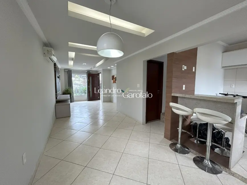 Foto 5 de Casa com 3 quartos à venda, 128m2 em Parque Ipiranga II, Resende - RJ
