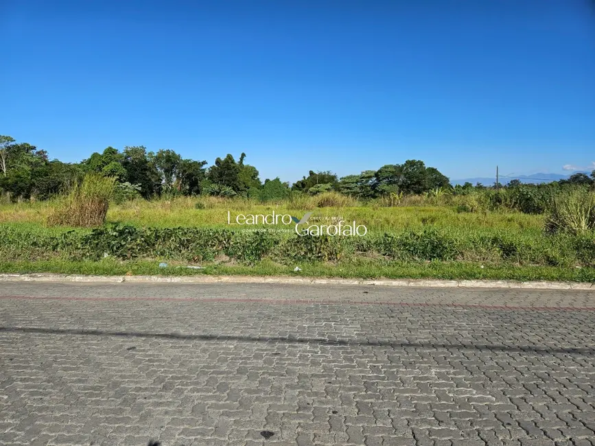 Foto 1 de Terreno / Lote à venda, 600m2 em Itatiaia - RJ