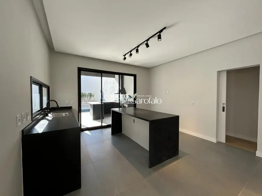 Casa com 4 quartos à venda, 260m2 em Resende - RJ - imagem 8 Foto 8 de Casa com 4 quartos à venda, 260m2 em Resende - RJ