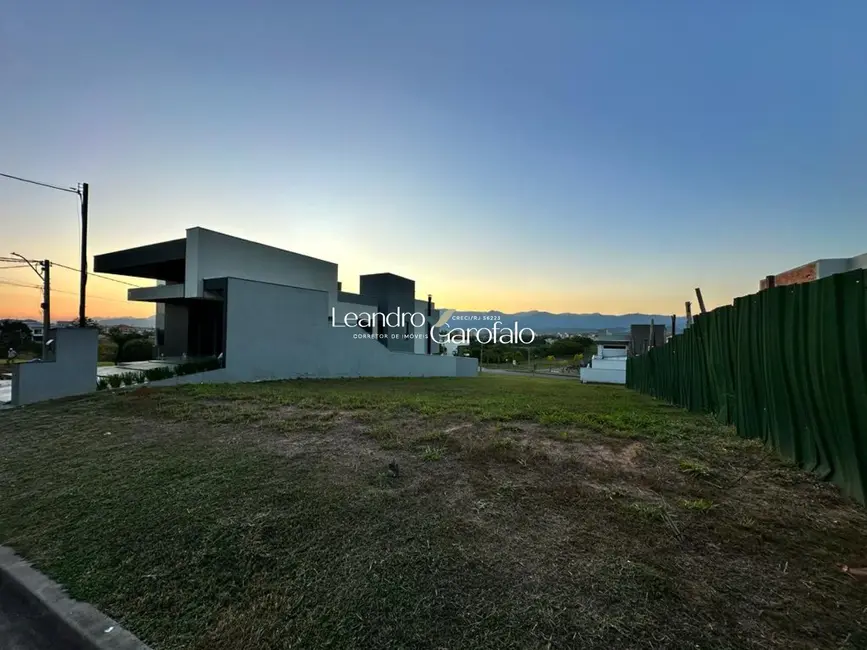 Foto 1 de Terreno / Lote à venda, 385m2 em Resende - RJ