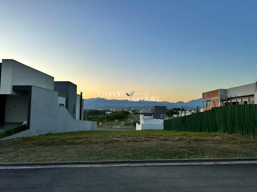 Foto 2 de Terreno / Lote à venda, 385m2 em Resende - RJ