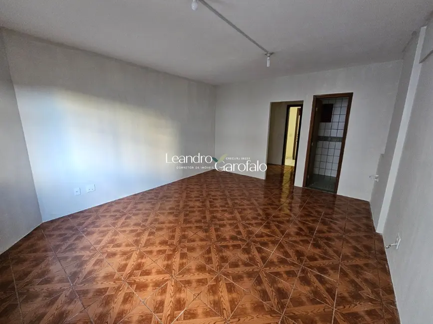 Sala Comercial à venda, 49m2 em Jardim Tropical, Resende - RJ - imagem 3 Foto 3 de Sala Comercial à venda, 49m2 em Jardim Tropical, Resende - RJ