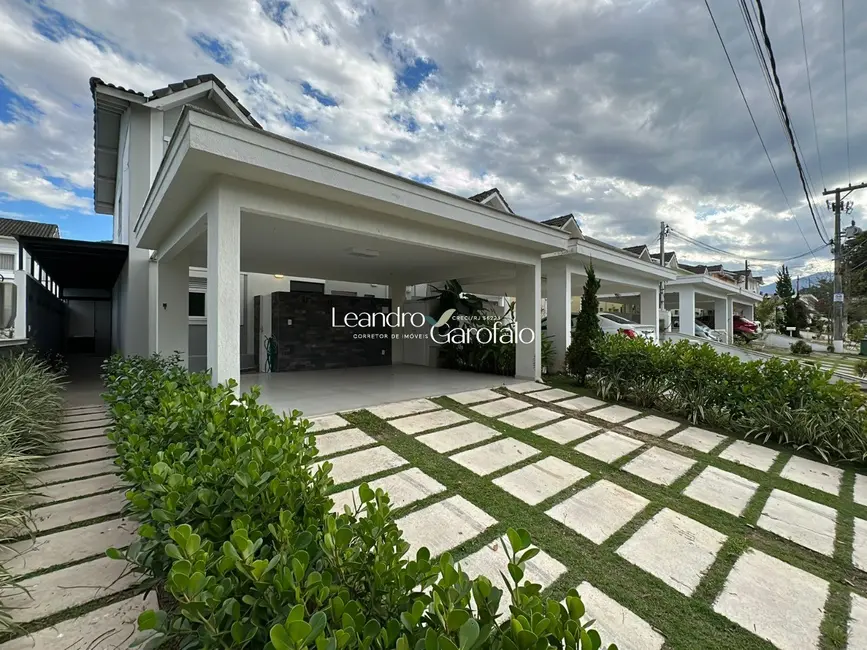 Casa com 3 quartos à venda, 154m2 em Resende - RJ - imagem 1 Foto 1 de Casa com 3 quartos à venda, 154m2 em Resende - RJ