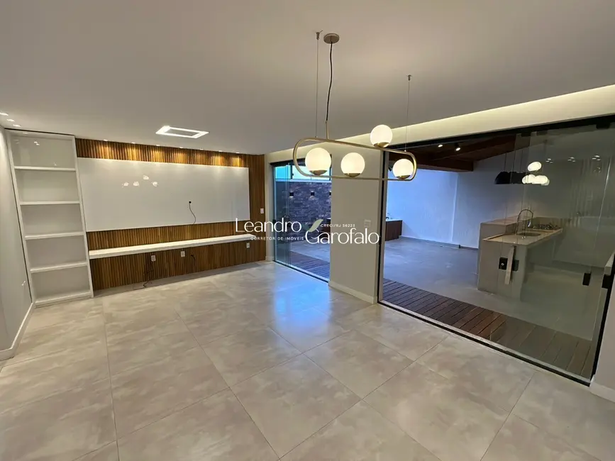 Casa com 3 quartos à venda, 154m2 em Resende - RJ - imagem 4 Foto 4 de Casa com 3 quartos à venda, 154m2 em Resende - RJ