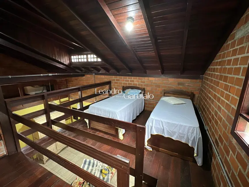 Casa com 4 quartos à venda, 180m2 em Resende - RJ - imagem 9 Foto 9 de Casa com 4 quartos à venda, 180m2 em Resende - RJ