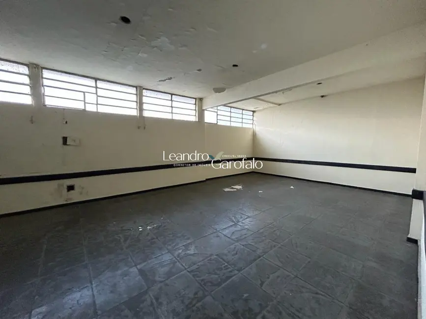 Loja à venda, 742m2 em Centro, Resende - RJ - imagem 7 Foto 7 de Loja à venda, 742m2 em Centro, Resende - RJ