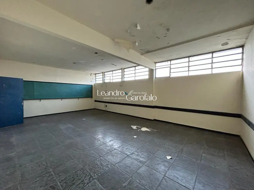 Loja à venda, 742m2 em Centro, Resende - RJ - imagem 8 Foto 8 de Loja à venda, 742m2 em Centro, Resende - RJ