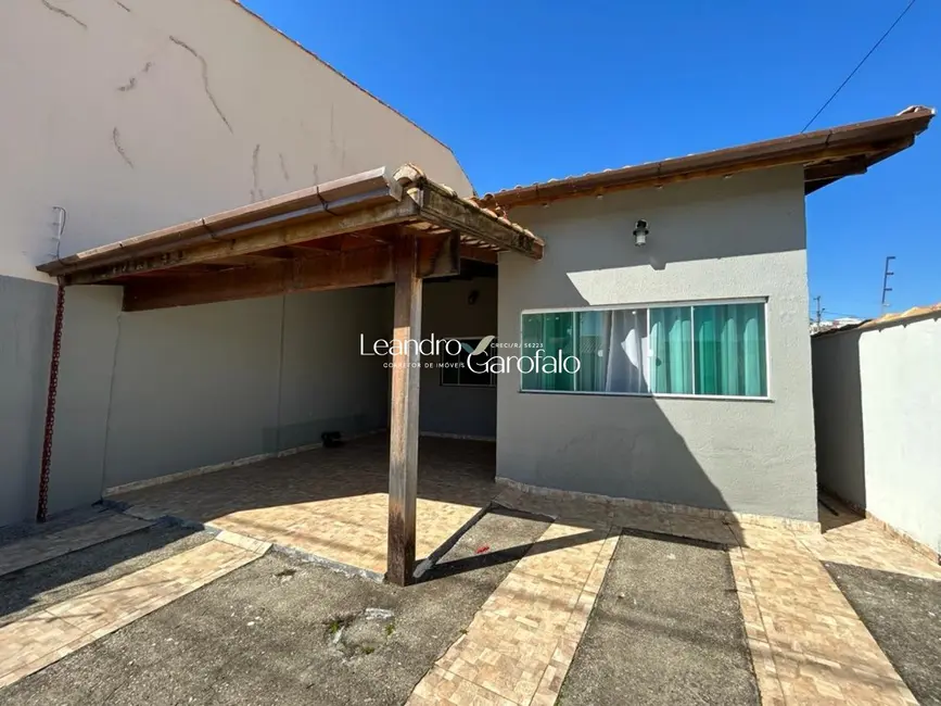 Foto 1 de Casa com 3 quartos à venda, 140m2 em Parque Ipiranga II, Resende - RJ
