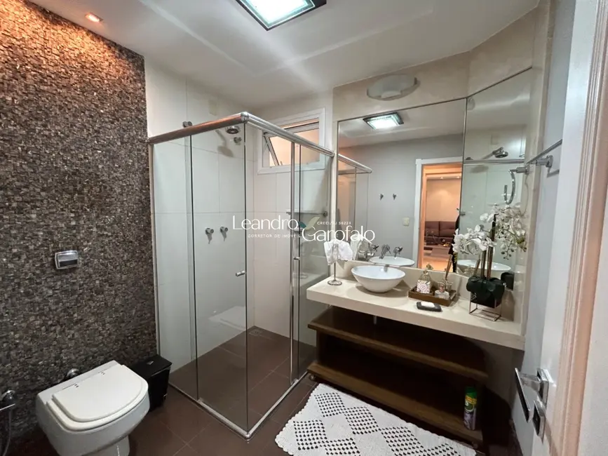 Casa com 4 quartos à venda, 455m2 em Morada da Colina, Resende - RJ - imagem 6 Foto 6 de Casa com 4 quartos à venda, 455m2 em Morada da Colina, Resende - RJ