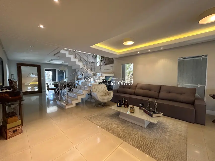 Casa com 4 quartos à venda, 455m2 em Morada da Colina, Resende - RJ - imagem 5 Foto 5 de Casa com 4 quartos à venda, 455m2 em Morada da Colina, Resende - RJ