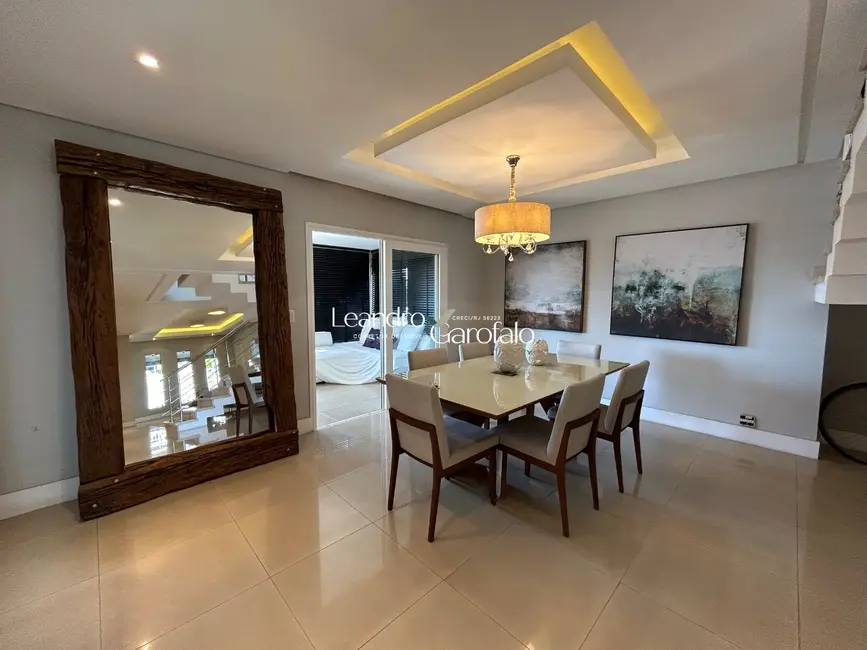 Casa com 4 quartos à venda, 455m2 em Morada da Colina, Resende - RJ - imagem 8 Foto 8 de Casa com 4 quartos à venda, 455m2 em Morada da Colina, Resende - RJ