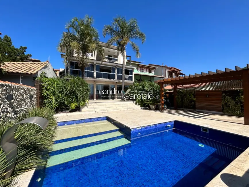 Casa com 4 quartos à venda, 455m2 em Morada da Colina, Resende - RJ - imagem 3 Foto 3 de Casa com 4 quartos à venda, 455m2 em Morada da Colina, Resende - RJ