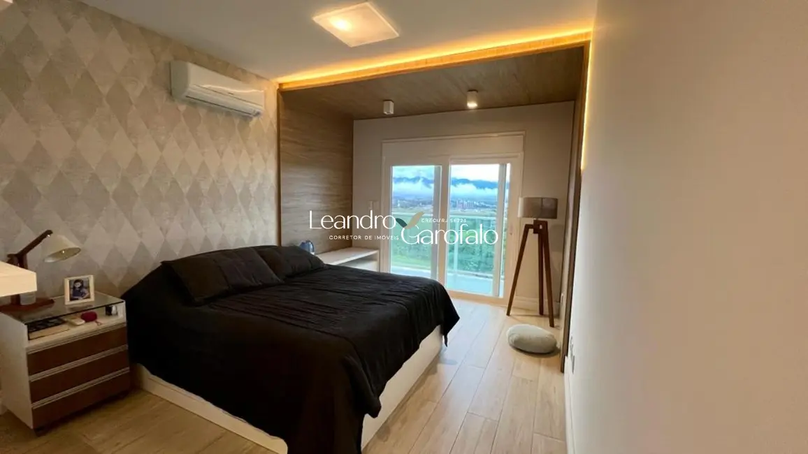 Casa com 4 quartos à venda e para alugar, 382m2 em Resende - RJ - imagem 6 Foto 6 de Casa com 4 quartos à venda e para alugar, 382m2 em Resende - RJ