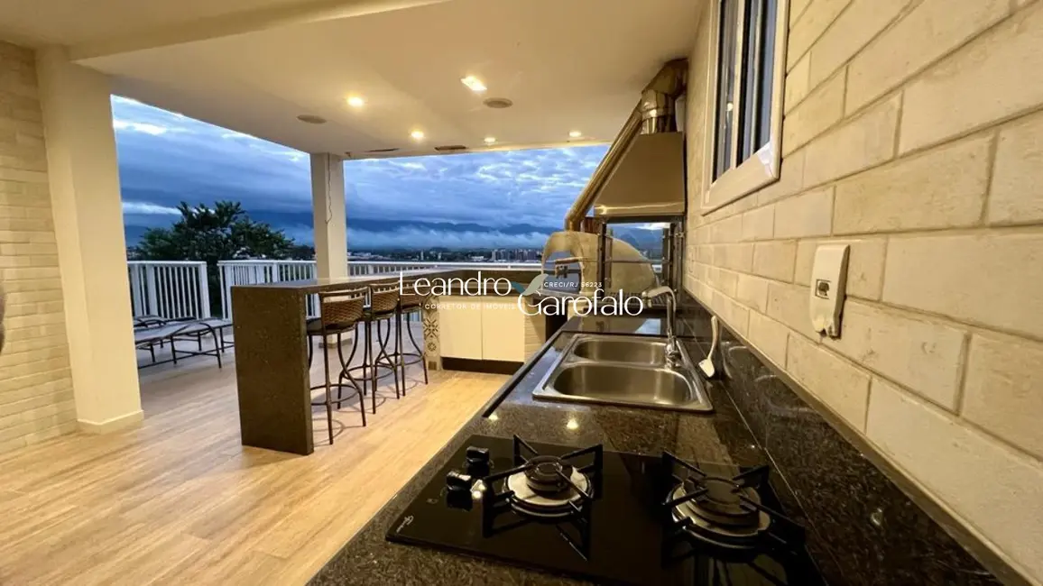 Casa com 4 quartos à venda e para alugar, 382m2 em Resende - RJ - imagem 4 Foto 4 de Casa com 4 quartos à venda e para alugar, 382m2 em Resende - RJ