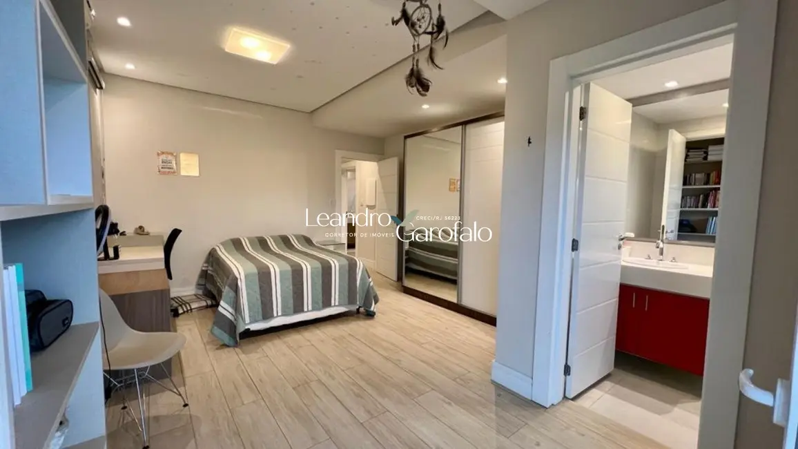 Casa com 4 quartos à venda e para alugar, 382m2 em Resende - RJ - imagem 9 Foto 9 de Casa com 4 quartos à venda e para alugar, 382m2 em Resende - RJ