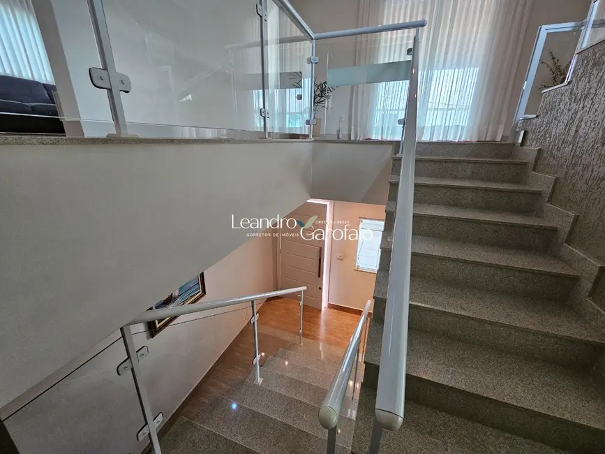 Casa com 4 quartos à venda, 363m2 em Jardim Brasília 2, Resende - RJ - imagem 7 Foto 7 de Casa com 4 quartos à venda, 363m2 em Jardim Brasília 2, Resende - RJ